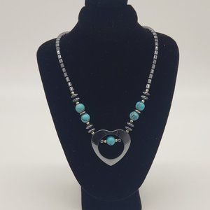 Heart Necklace – Vintage ladies Hematite semi-precious gemstone necklace